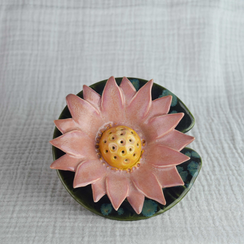 WATER SPOTTED LILY - Image 2