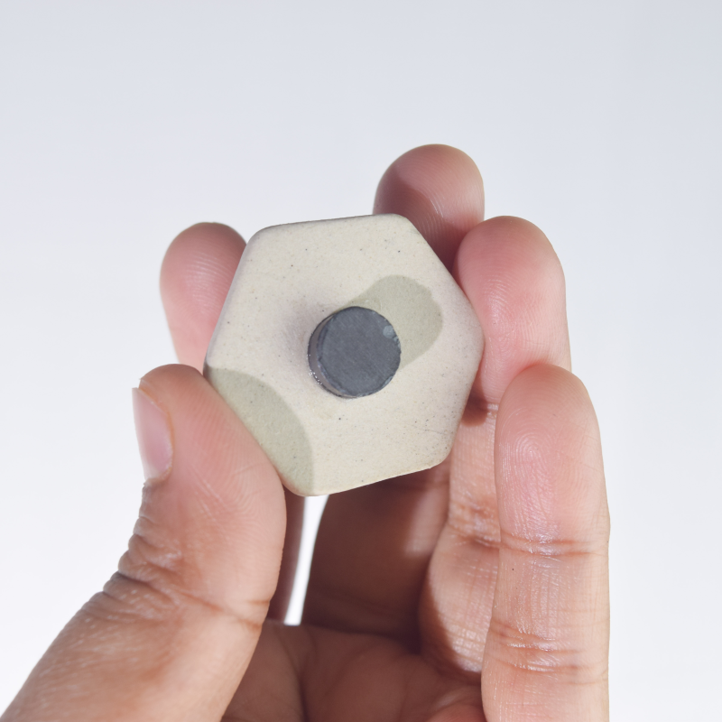 RED CONVERSATIONS - Image 3