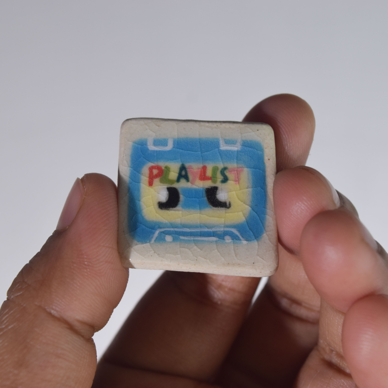 LISTEN CLOSE - Image 2