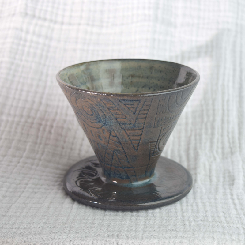 SCROLLWORK BREW DRIPPER - Image 2