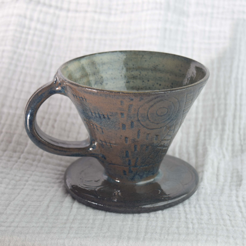 SCROLLWORK BREW DRIPPER